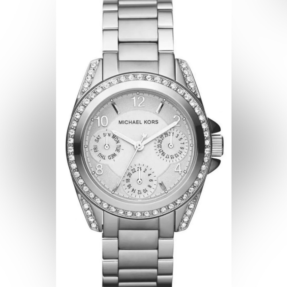 Michael Kors MK5612 Crystal-Embellished Watch in Silver